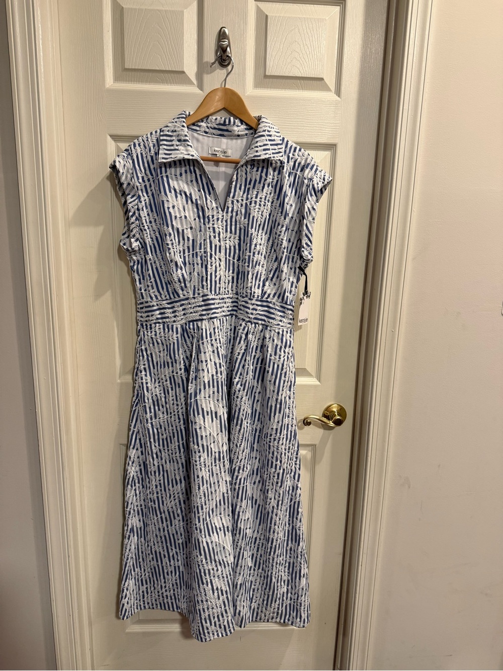 Kensie Blue & White Sleeveless Collared Midi Dress